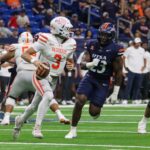 UTSA Roadrunners run over Vaqueros